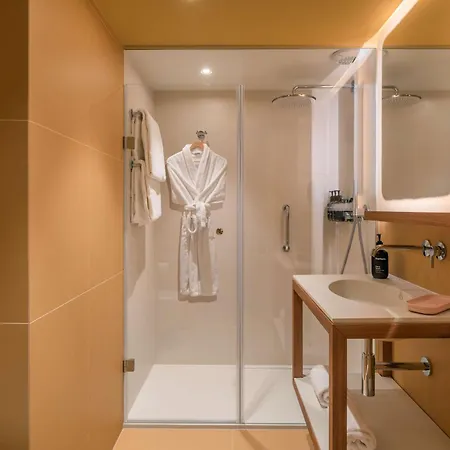Canopy By Hilton Hotel 4*
